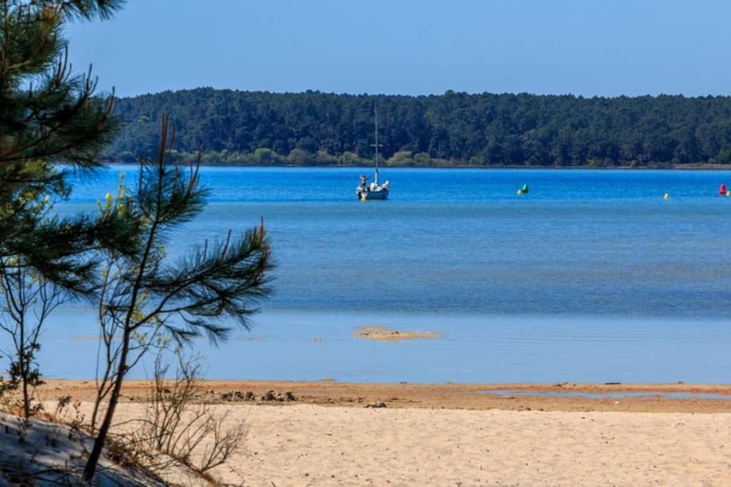 Maison Proche Du Lac ! Hourtin Exterior foto